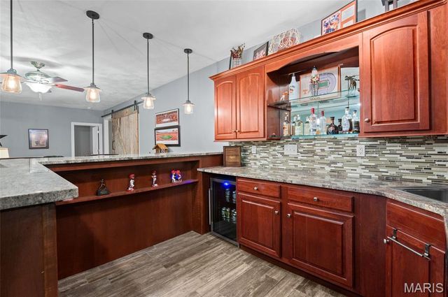 5330 Fox Circle Drive, Edwardsville, IL 62025