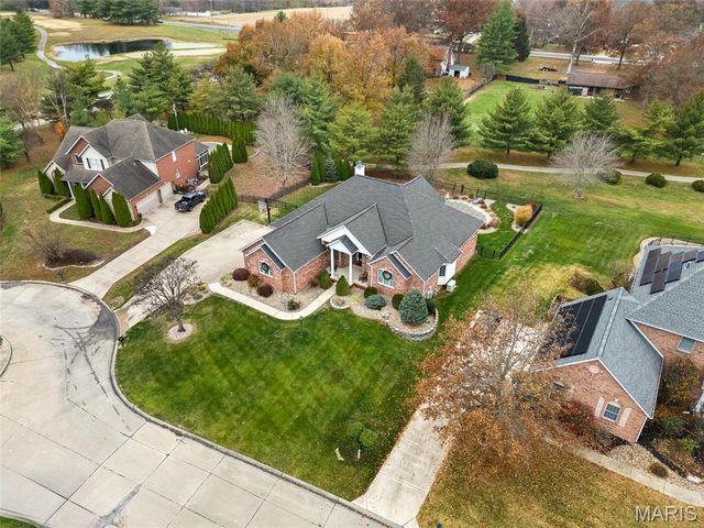5330 Fox Circle Drive, Edwardsville, IL 62025