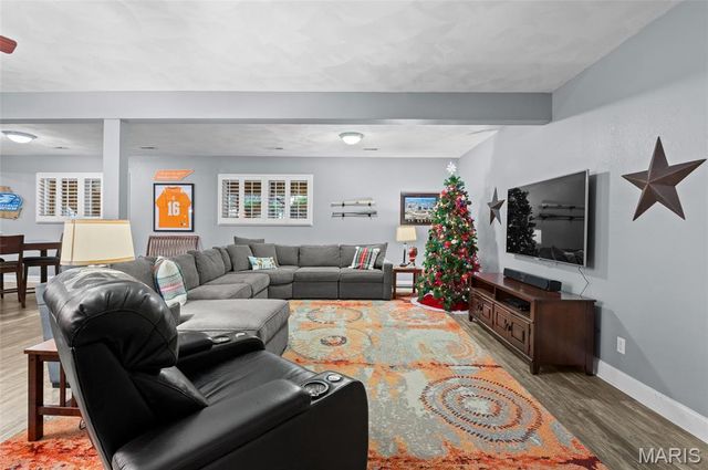 5330 Fox Circle Drive, Edwardsville, IL 62025