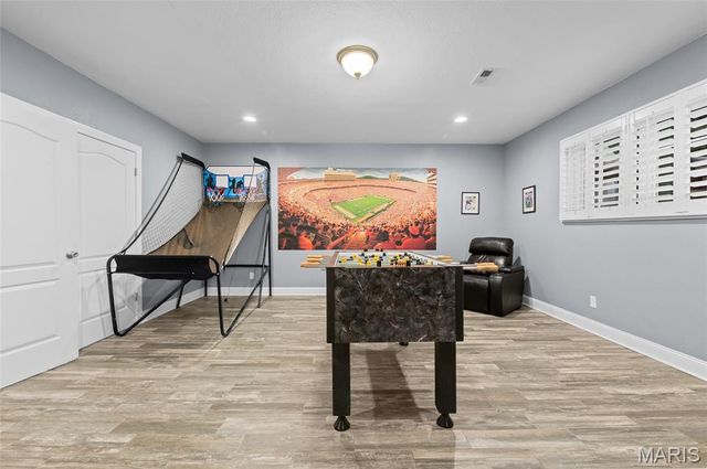 5330 Fox Circle Drive, Edwardsville, IL 62025