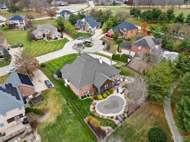 5330 Fox Circle Drive, Edwardsville, IL 62025