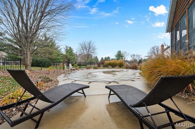 5330 Fox Circle Drive, Edwardsville, IL 62025