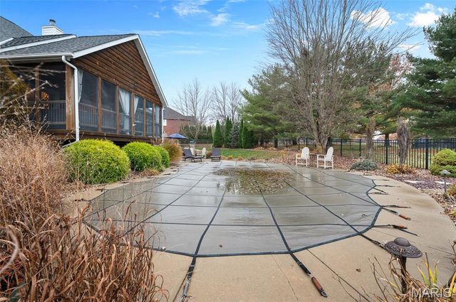 5330 Fox Circle Drive, Edwardsville, IL 62025