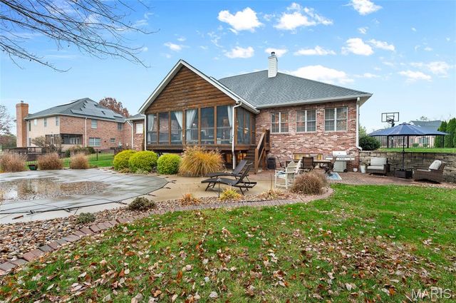 5330 Fox Circle Drive, Edwardsville, IL 62025