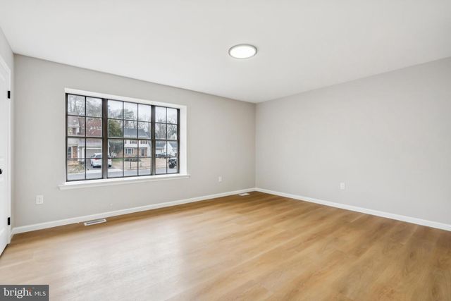 31 ACORN CT, Sicklerville, NJ 08081