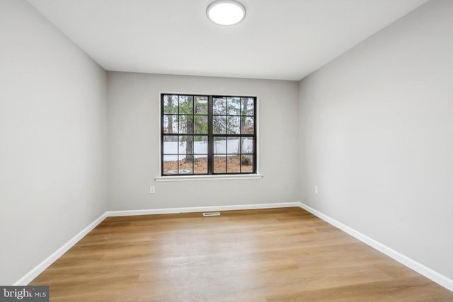 31 ACORN CT, Sicklerville, NJ 08081