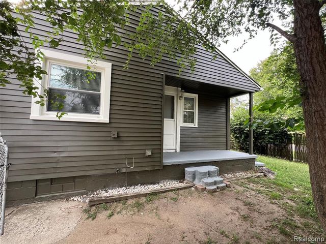 2504 Bannister Street, Westland, MI 48186
