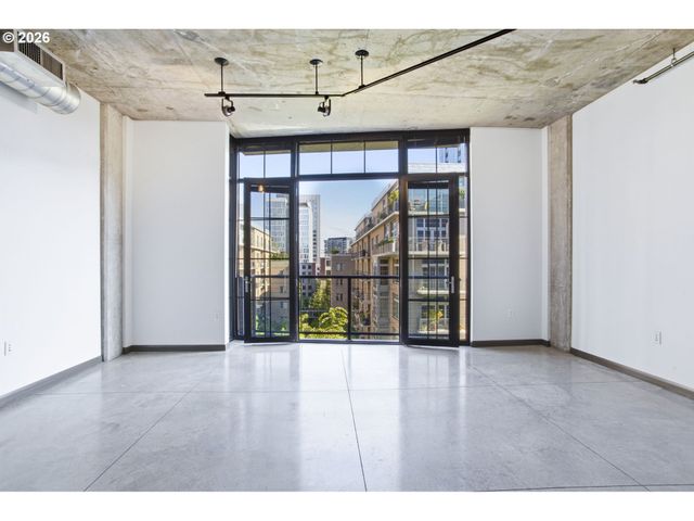 1030 Nw 12TH Ave, Portland, OR 97209