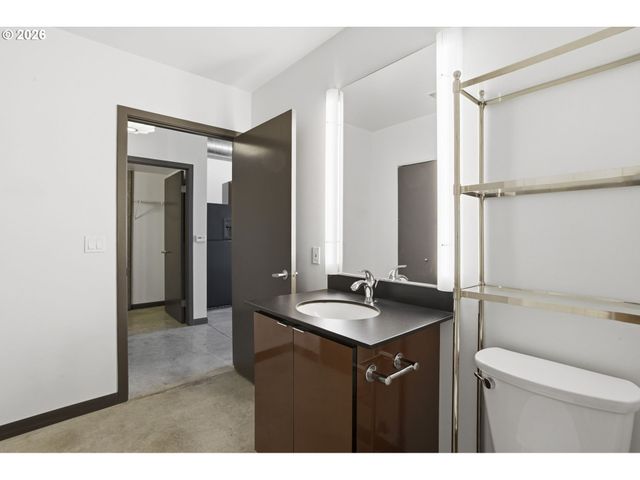 1030 Nw 12TH Ave, Portland, OR 97209