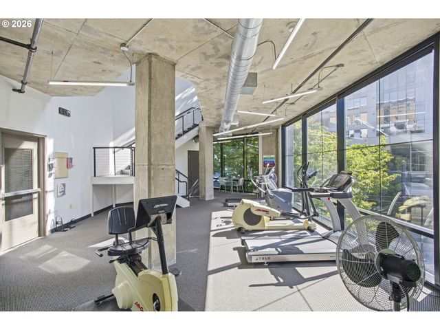 1030 Nw 12TH Ave, Portland, OR 97209