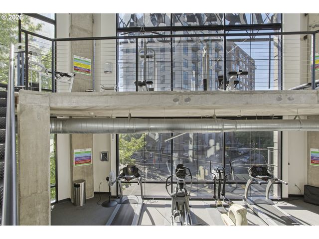 1030 Nw 12TH Ave, Portland, OR 97209
