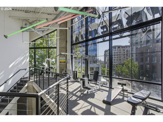 1030 Nw 12TH Ave, Portland, OR 97209