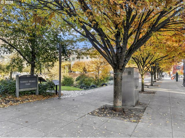 1030 Nw 12TH Ave, Portland, OR 97209