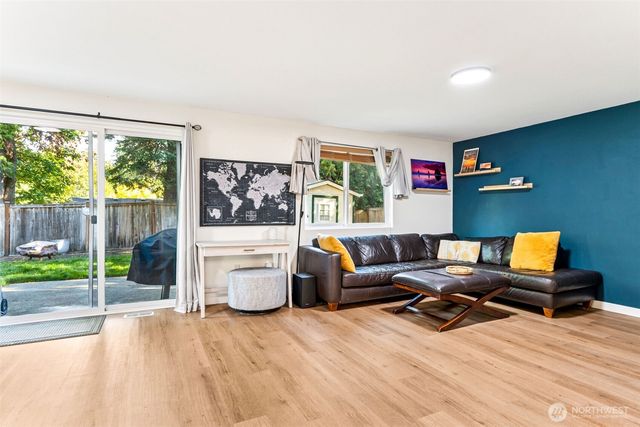 9828 Channel Drive NW, Olympia, WA 98502