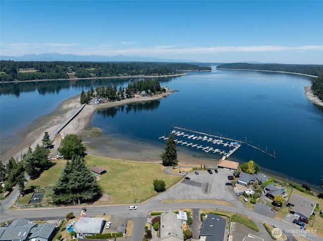 9828 Channel Drive NW, Olympia, WA 98502