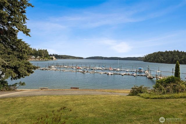 9828 Channel Drive NW, Olympia, WA 98502