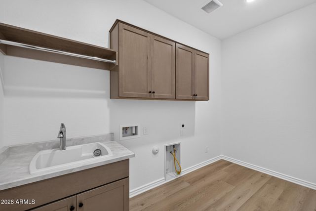 23007 E Oriole Way, Queen Creek, AZ 85142