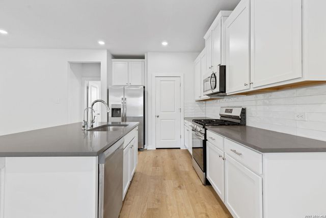 645 Salamander, San Marcos, TX 78666