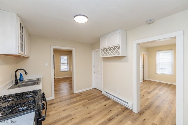 2440 E 32nd Street, Lorain, OH 44055