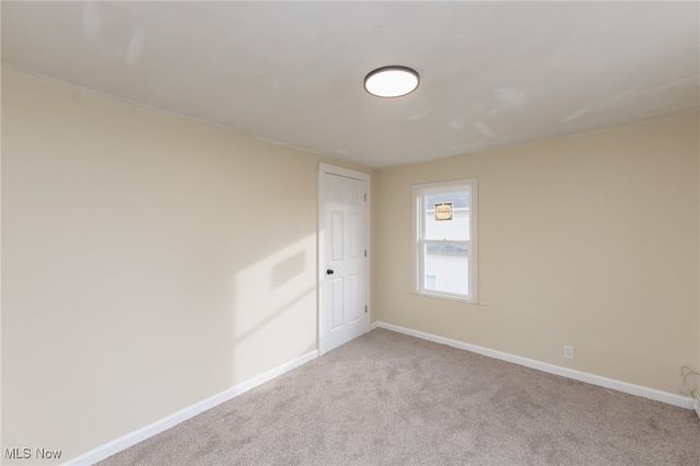 2440 E 32nd Street, Lorain, OH 44055