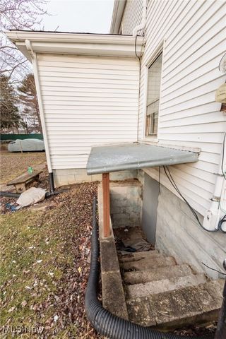 2440 E 32nd Street, Lorain, OH 44055