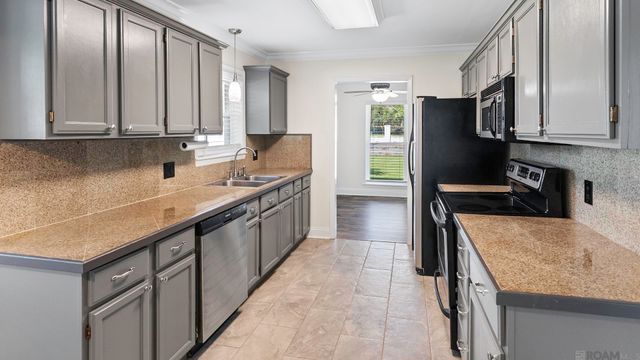 14430 Roddy Rd, Gonzales, LA 70737