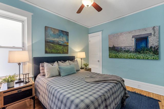 1926 E Bennett AVENUE, Milwaukee, WI 53207