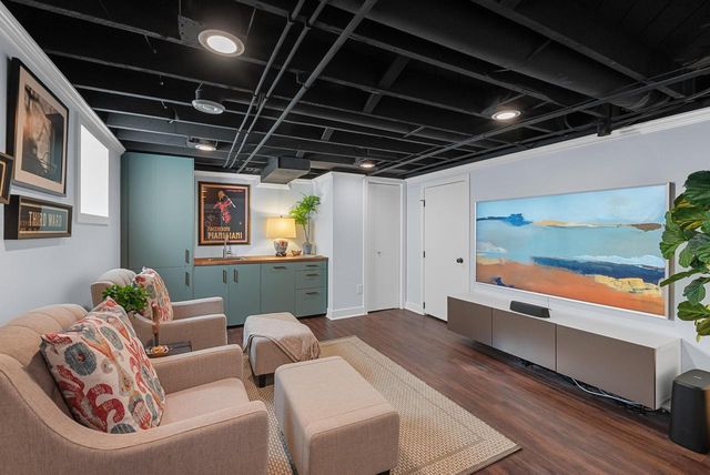 1926 E Bennett AVENUE, Milwaukee, WI 53207