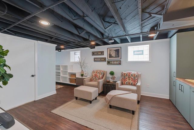 1926 E Bennett AVENUE, Milwaukee, WI 53207