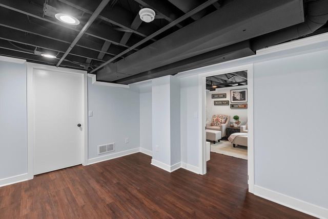 1926 E Bennett AVENUE, Milwaukee, WI 53207