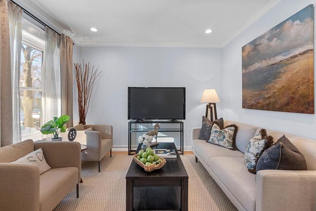 1926 E Bennett AVENUE, Milwaukee, WI 53207