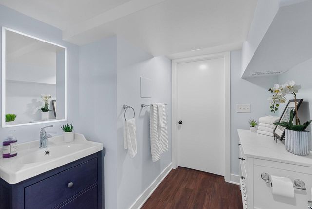 1926 E Bennett AVENUE, Milwaukee, WI 53207