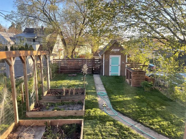 1926 E Bennett AVENUE, Milwaukee, WI 53207