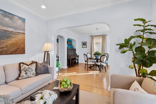 1926 E Bennett AVENUE, Milwaukee, WI 53207