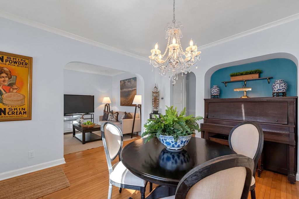 1926 E Bennett AVENUE, Milwaukee, WI 53207