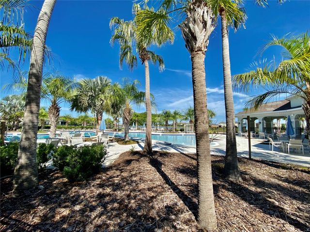 10143 NEWMINSTER LOOP, Ruskin, FL 33573