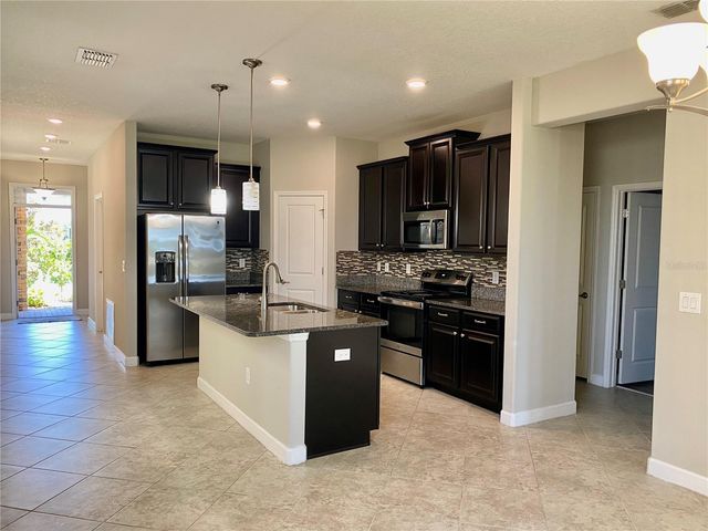 10143 NEWMINSTER LOOP, Ruskin, FL 33573