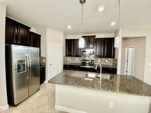 10143 NEWMINSTER LOOP, Ruskin, FL 33573