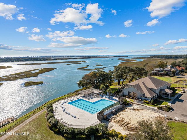 498 Genoes Point Road SW, Supply, NC 28462