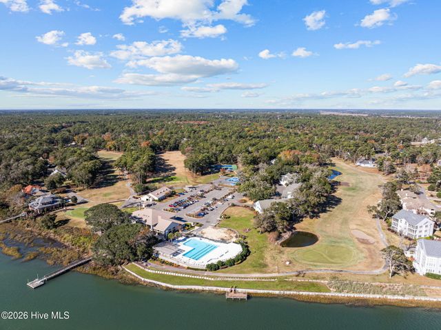 498 Genoes Point Road SW, Supply, NC 28462