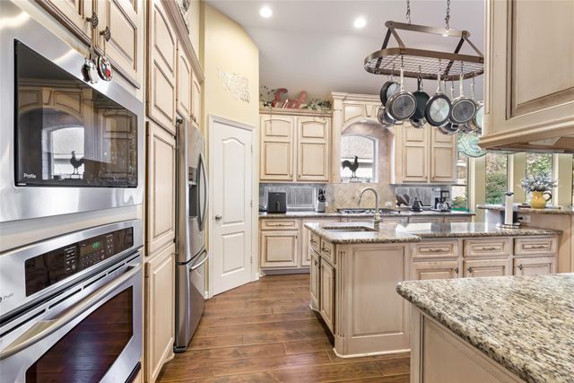 15615 Marble Canyon Way, Houston, TX 77044