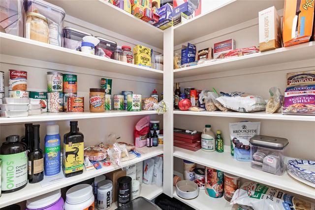 15615 Marble Canyon Way, Houston, TX 77044