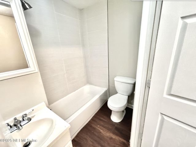 8214 HERLONG Road, Jacksonville, FL 32210