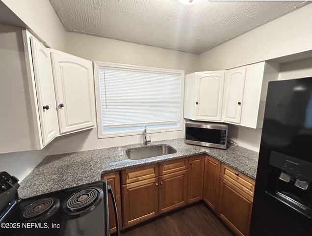 8214 HERLONG Road, Jacksonville, FL 32210