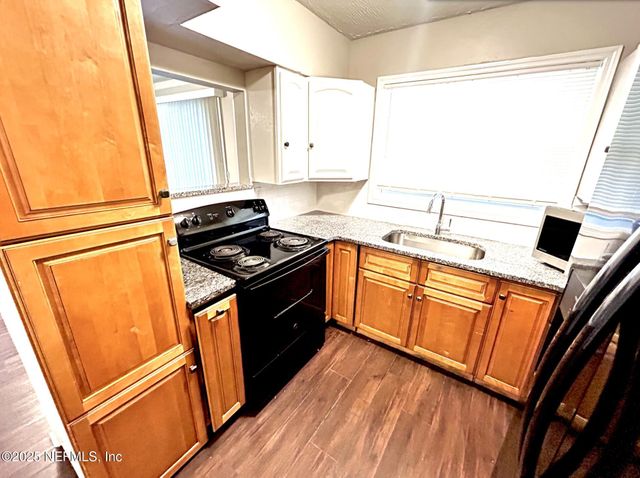 8214 HERLONG Road, Jacksonville, FL 32210