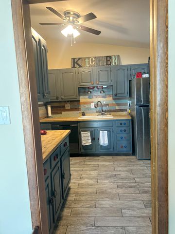 254 E Greenwood Avenue, Crown Point, IN 46307