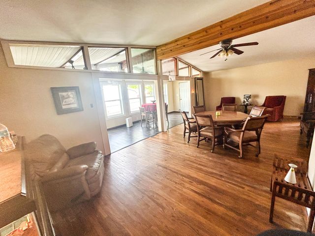 254 E Greenwood Avenue, Crown Point, IN 46307