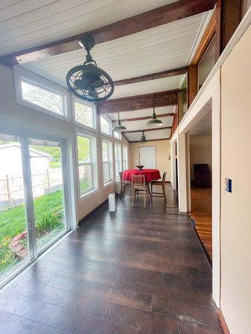 254 E Greenwood Avenue, Crown Point, IN 46307