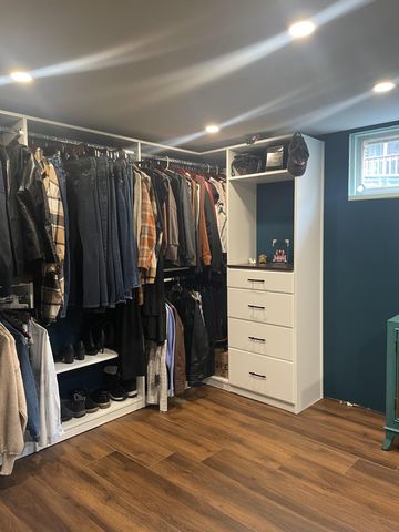 254 E Greenwood Avenue, Crown Point, IN 46307