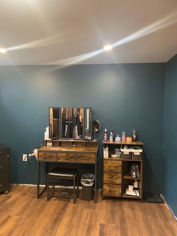 254 E Greenwood Avenue, Crown Point, IN 46307